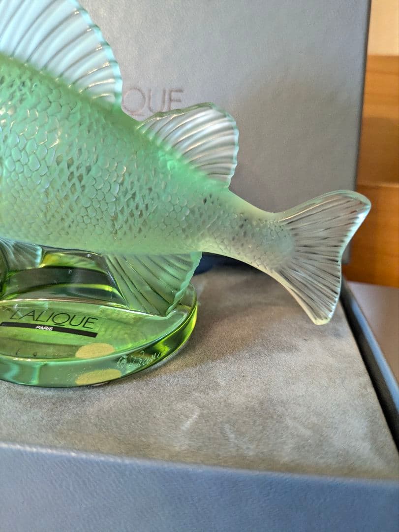 LALIQUE ラリック　魚の彫刻 緑色 ペパーウェイト　約15cm