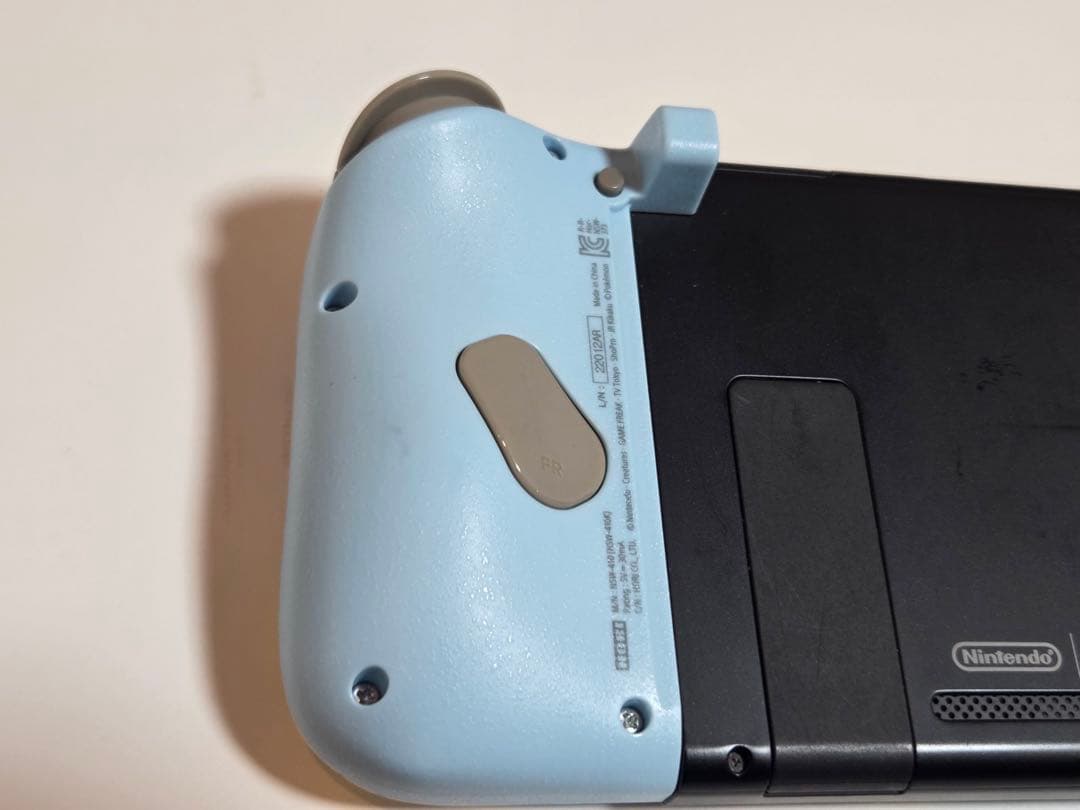 Nintendo Switch本体＋ホリパッドミニ ピカチュウ＆ミミッキュセット