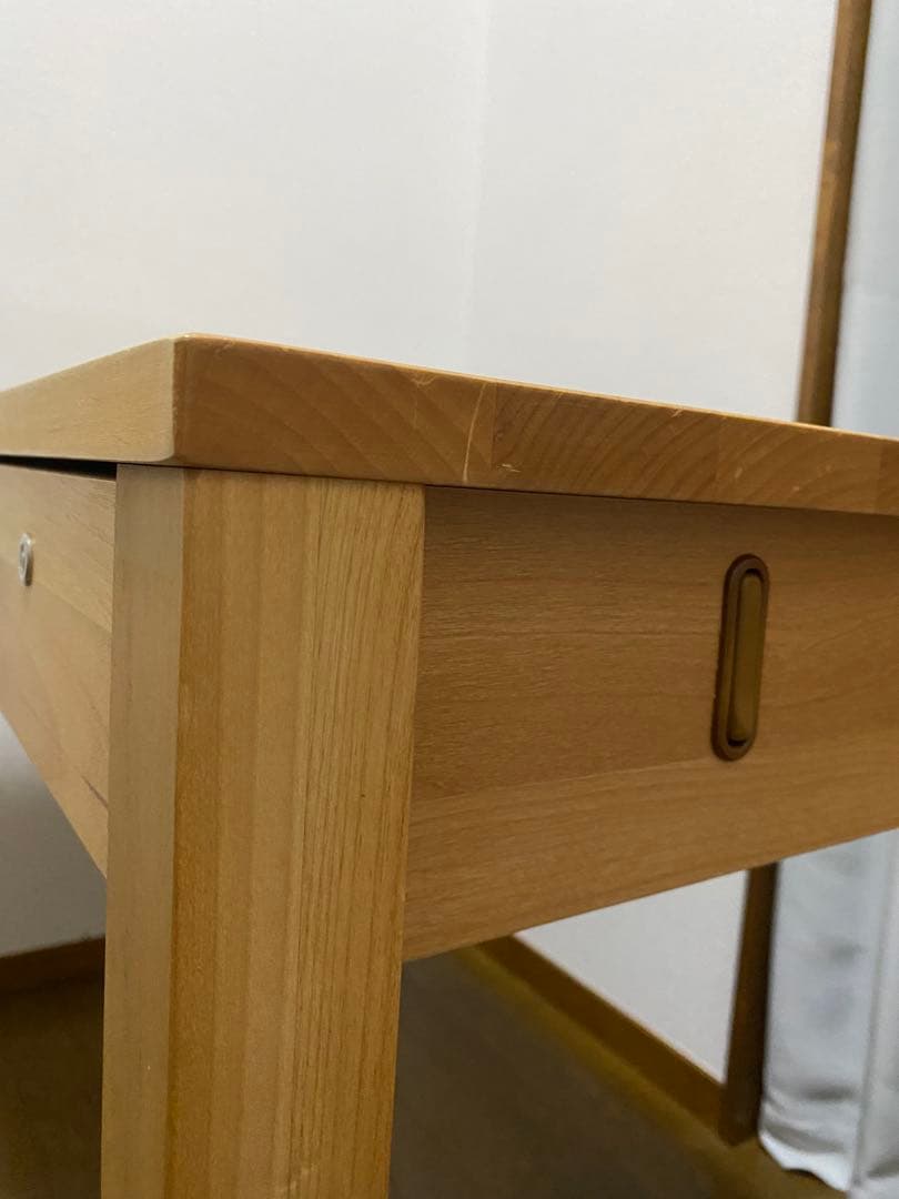 木製シンプルデザインテーブル 引き出し付き