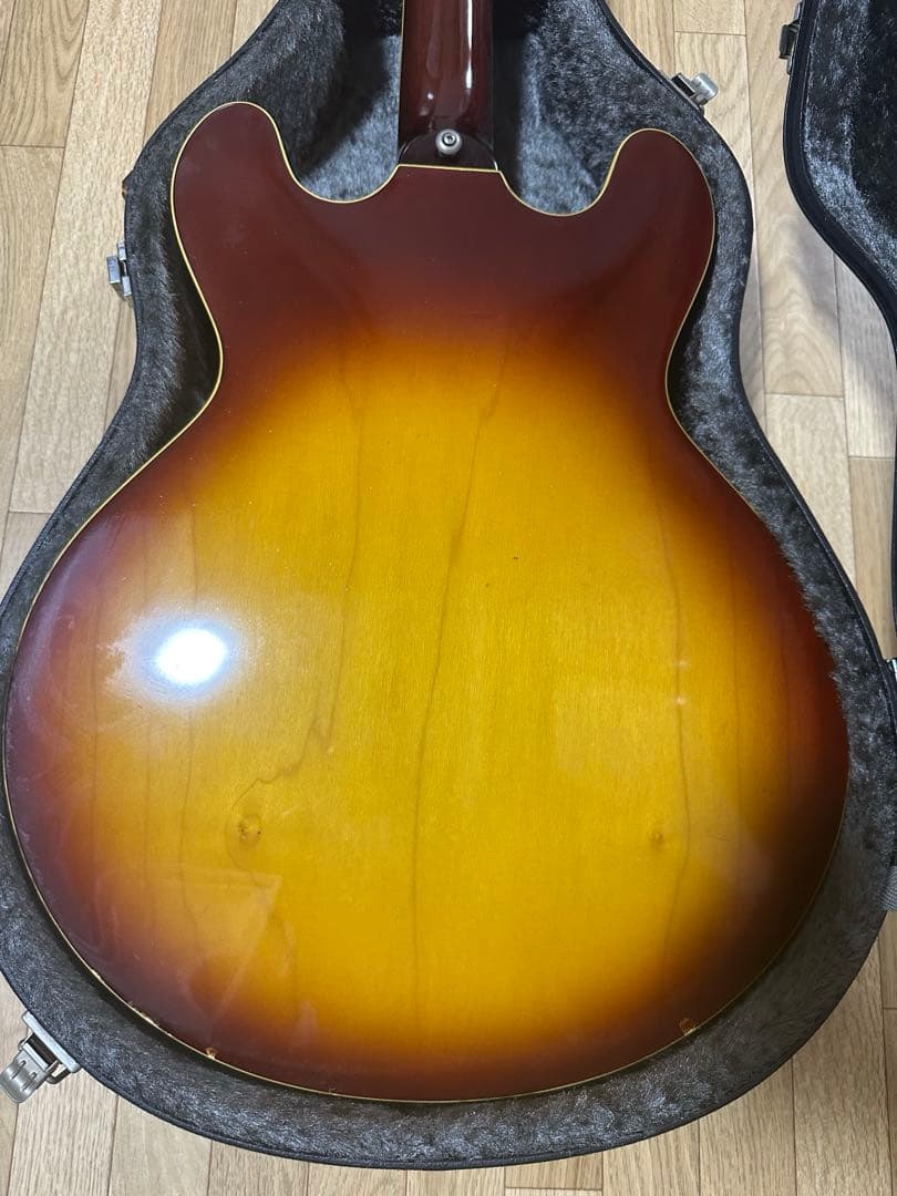 エレキギター サンバースト ハードケース付属　J & G Daniels