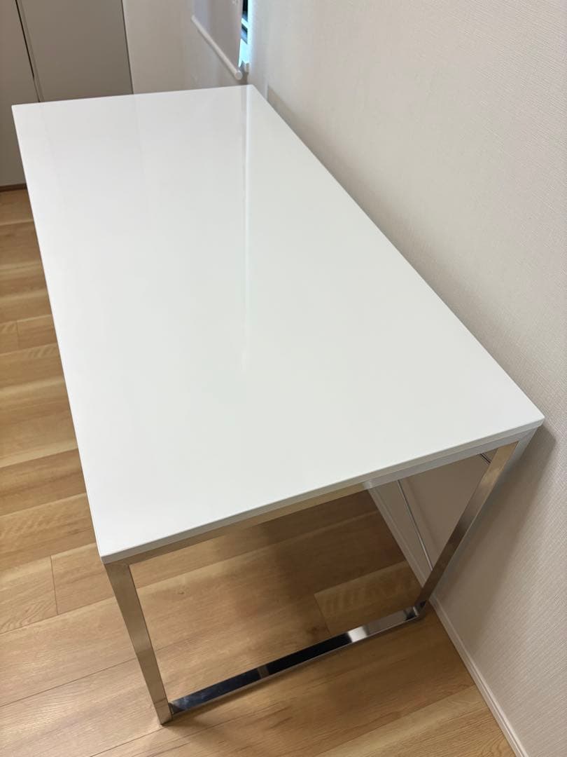 サンワダイレクト パソコンデスクW120×D60×H70cm・鏡面仕上げ