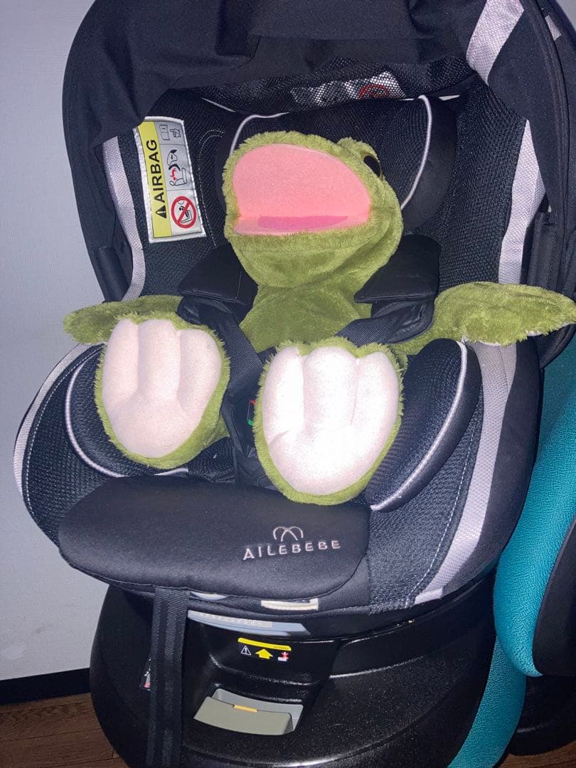 エールベベ⭐️isofixクルット3iグランス最高位チャイルドシートクリーニング済