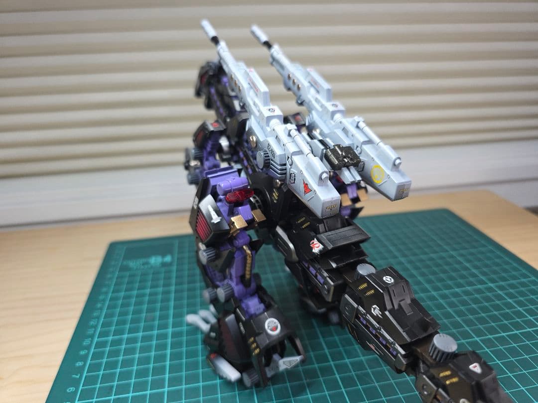 ゾイドHMMジェノザウラー全塗装