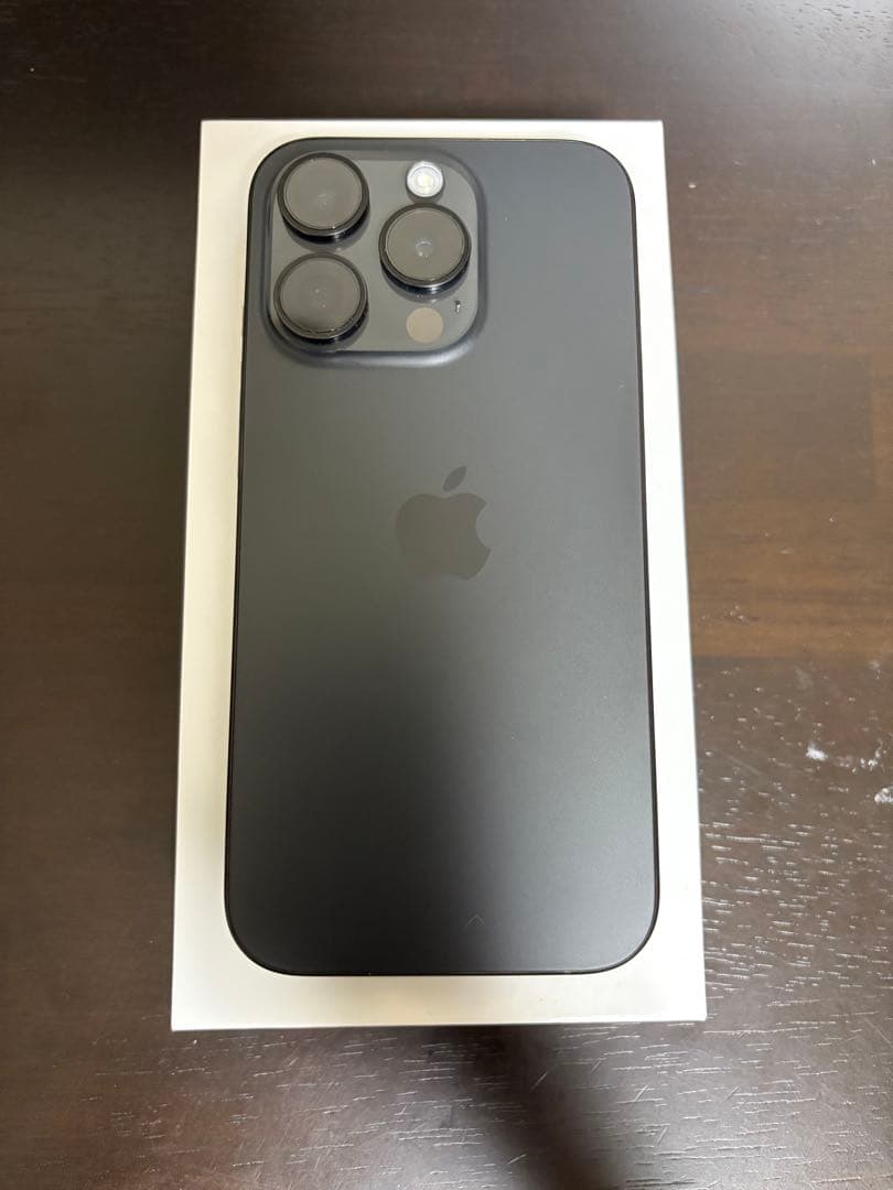 Apple iPhone 15 pro 256GB 本体　ブラック