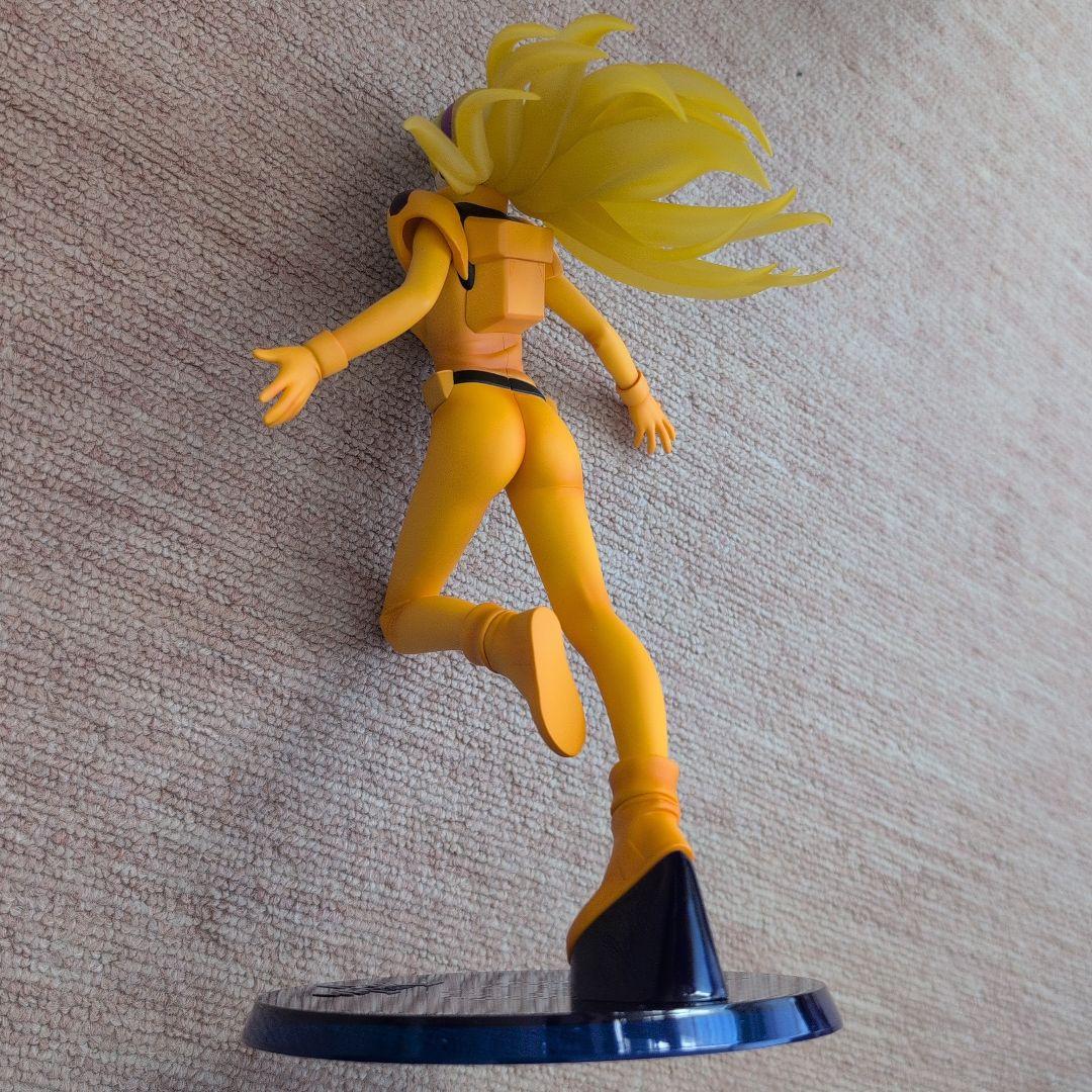 vガンダム　カテジナ・ルース　フィギュア