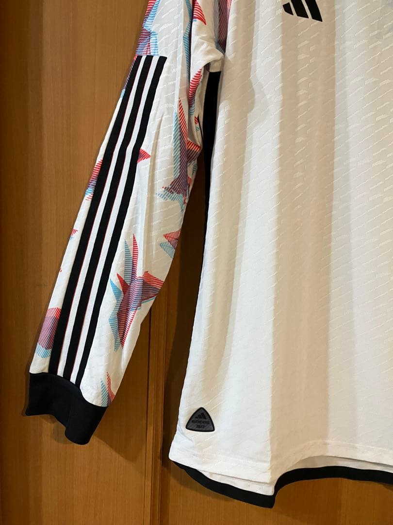 アディダス サッカー 日本代表 2022 オーセンティックユニフォーム L 長袖