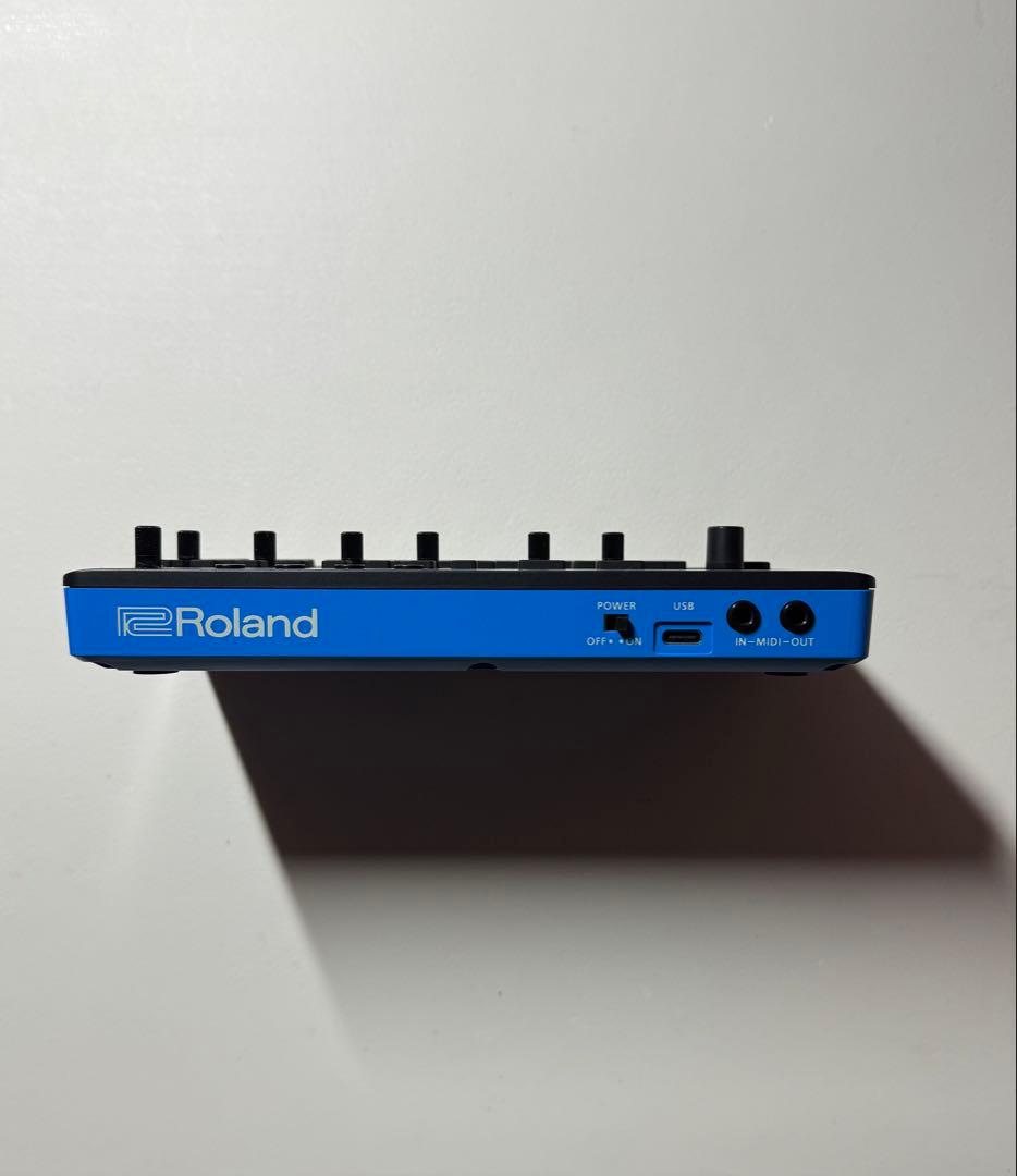 Roland J-6 コードシンセサイザー　aira compact ローランド