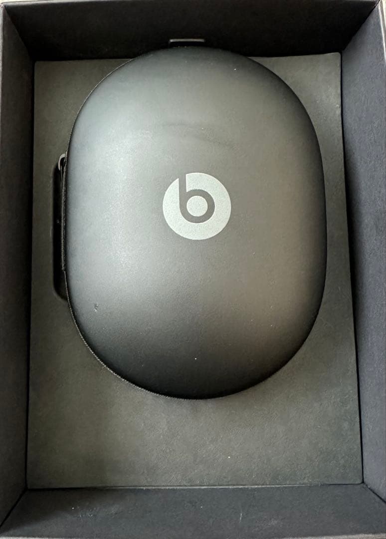 Beats ワイヤレスヘッドホン シルバー(超希少モデル)シルバー色限定モデル