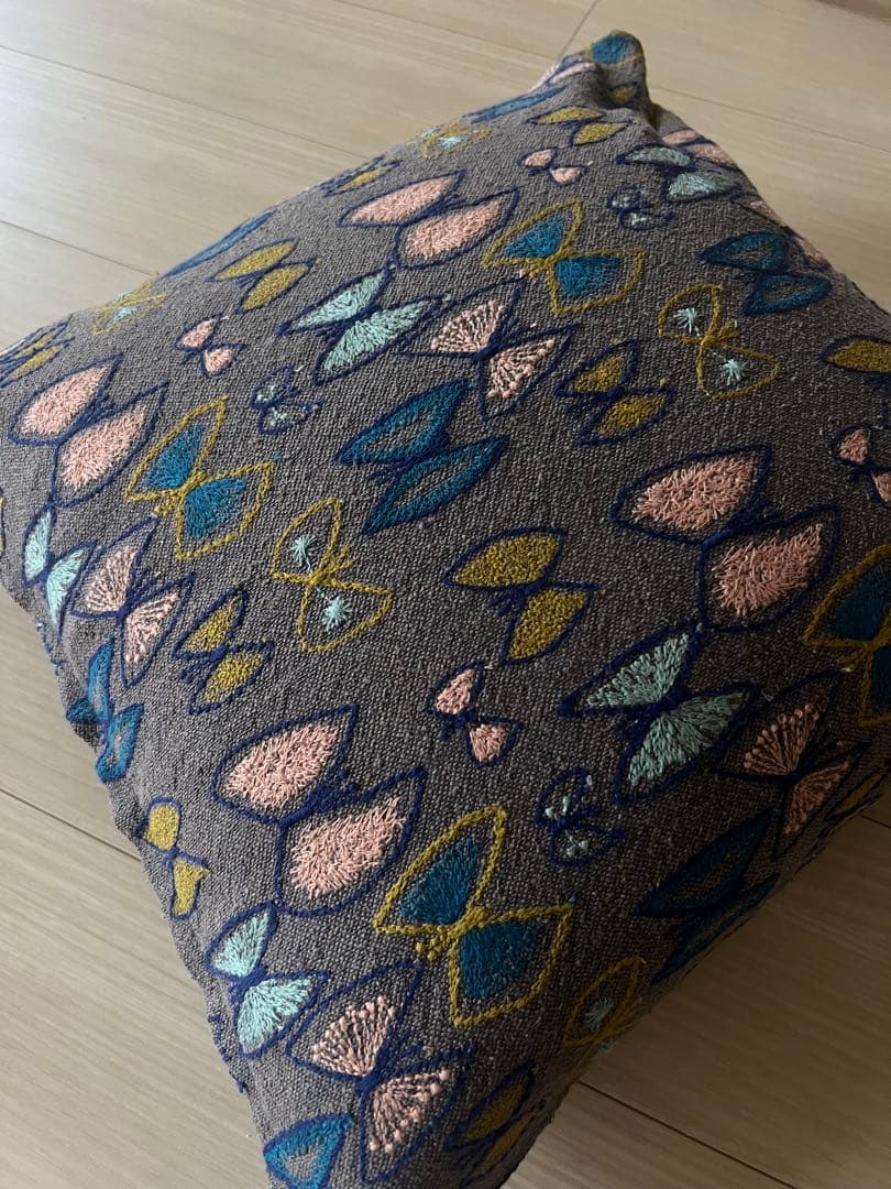 ミナペルホネン　クッションカバー　ハンドメイド　skyflower