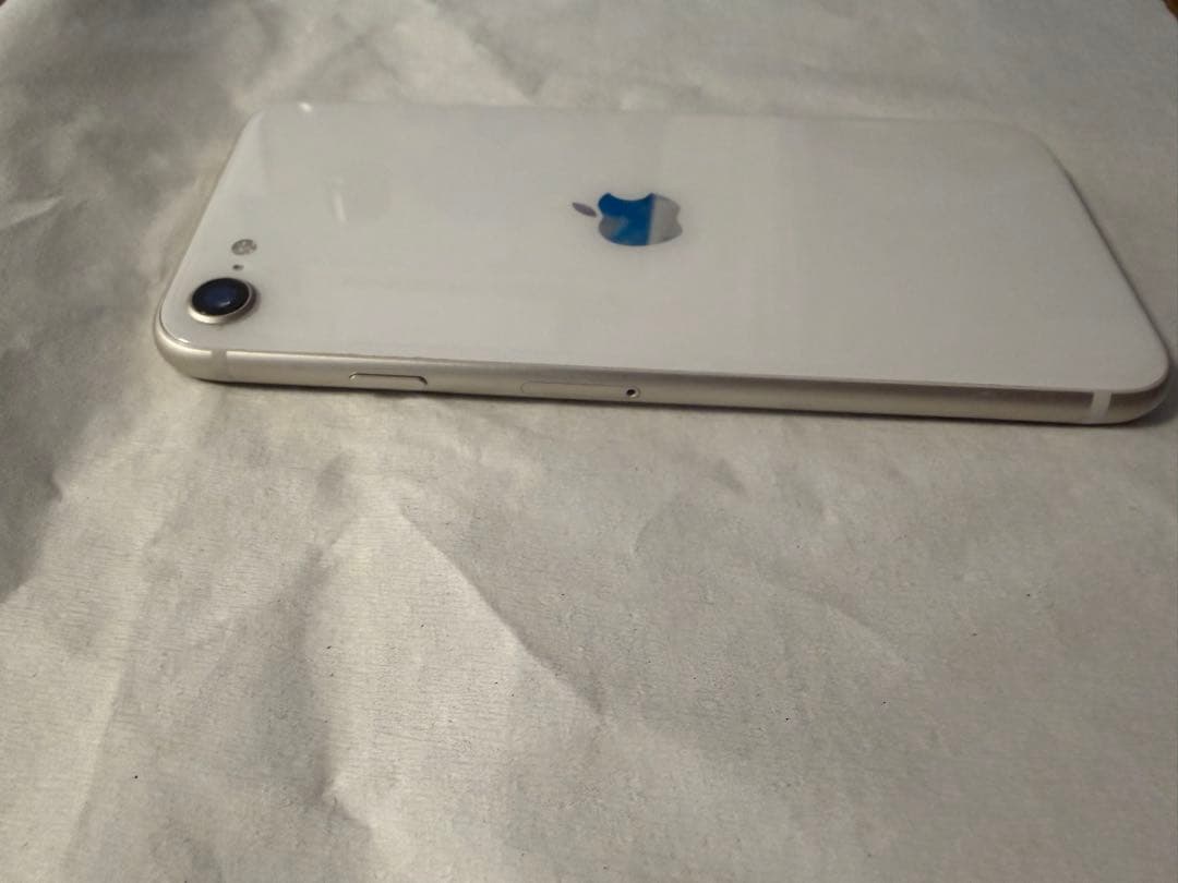 Apple iPhone SE3 128GB ホワイト 本体