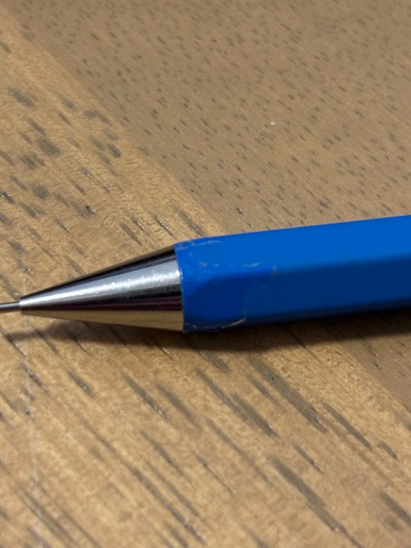 シャープペンシル、レンマペンケースのセット