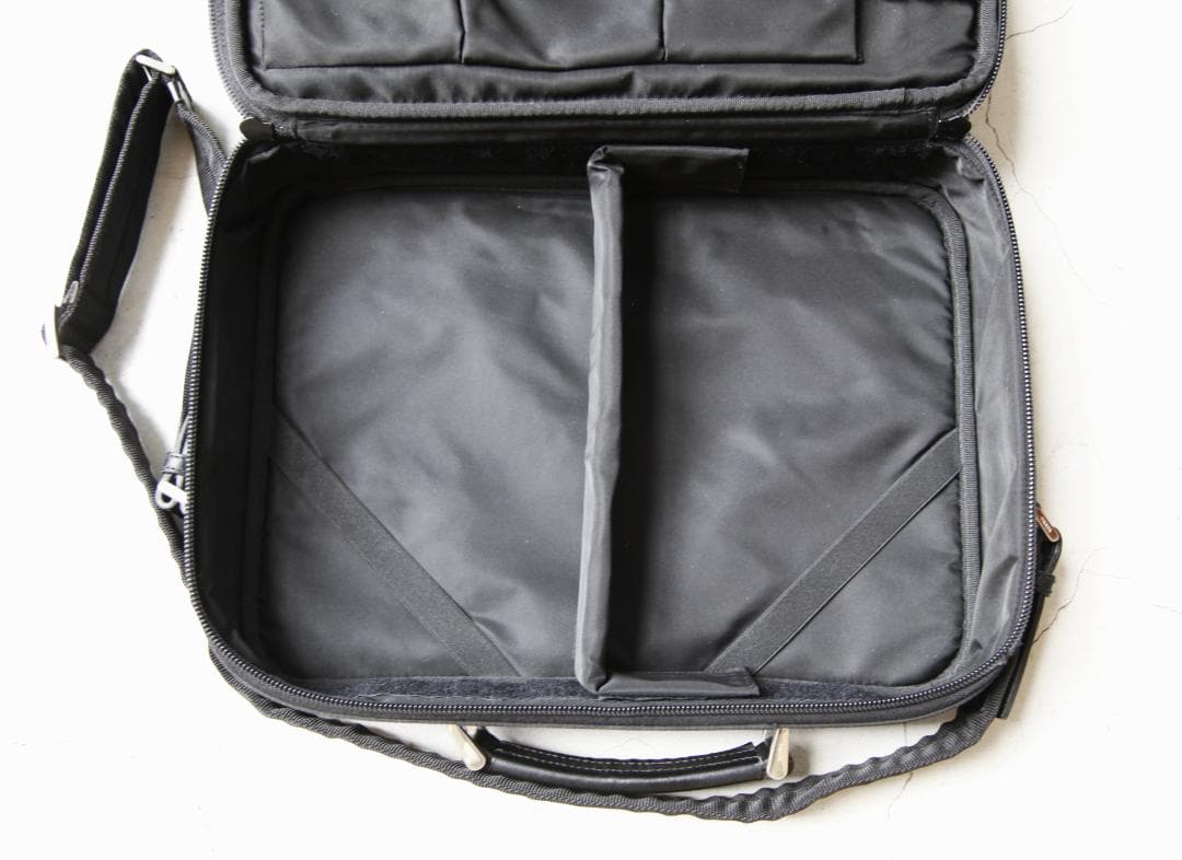 PRADA V147S ラップトップ・ショルダー