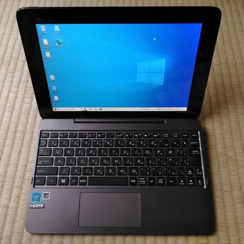 ASUS・ノートパソコン・TransBook T100HA-128s