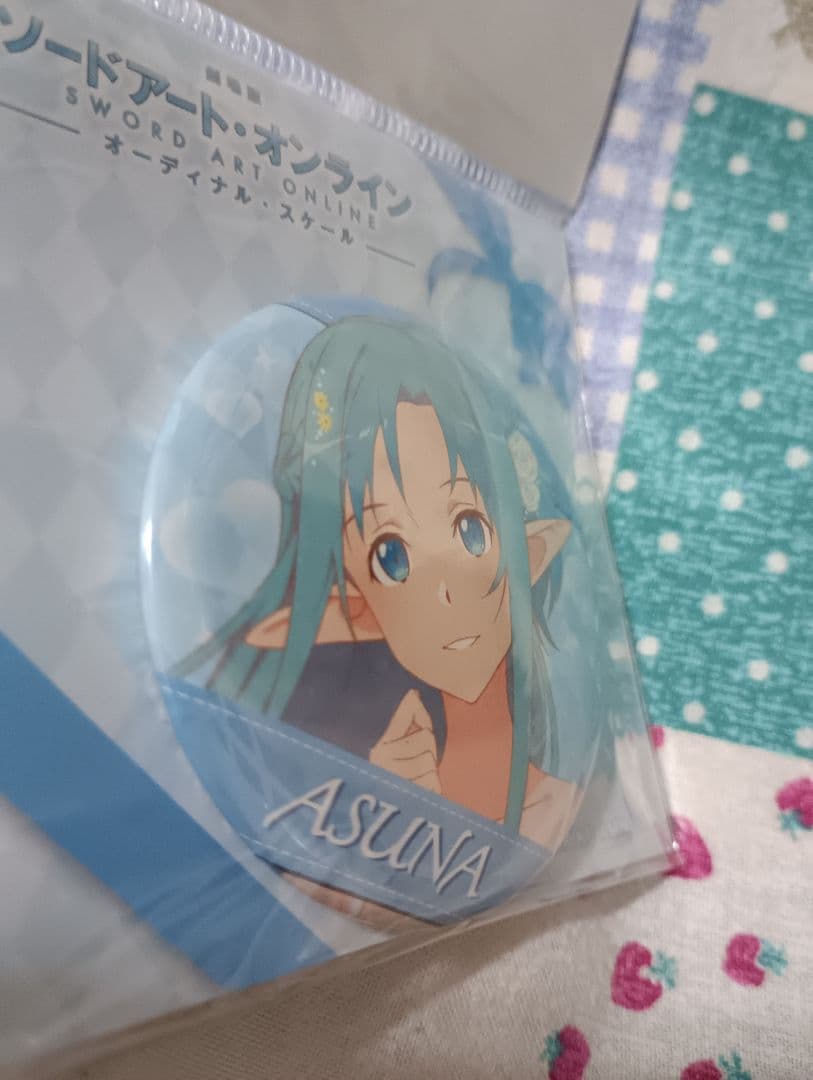 劇場版　ソードアート・オンライン　アトレ　アスナ　缶バッジ　新品