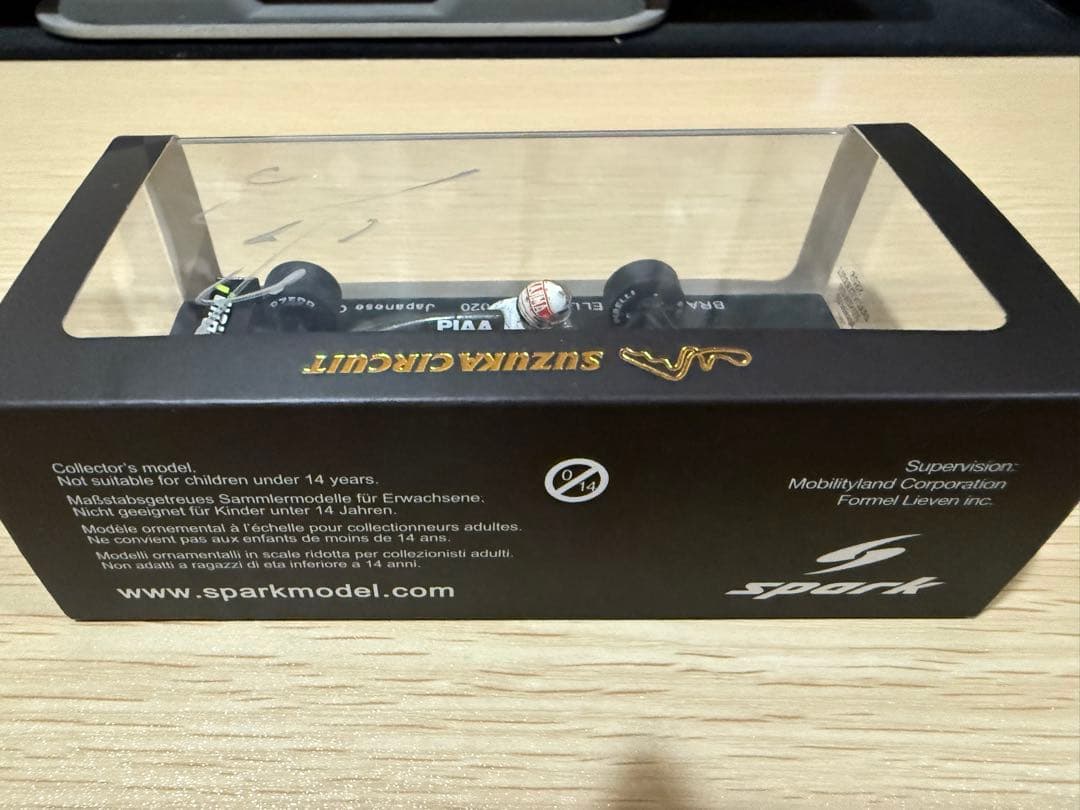F1 スパーク ティレル ホンダ 020 中嶋悟 鈴鹿レジェンド サイン入り