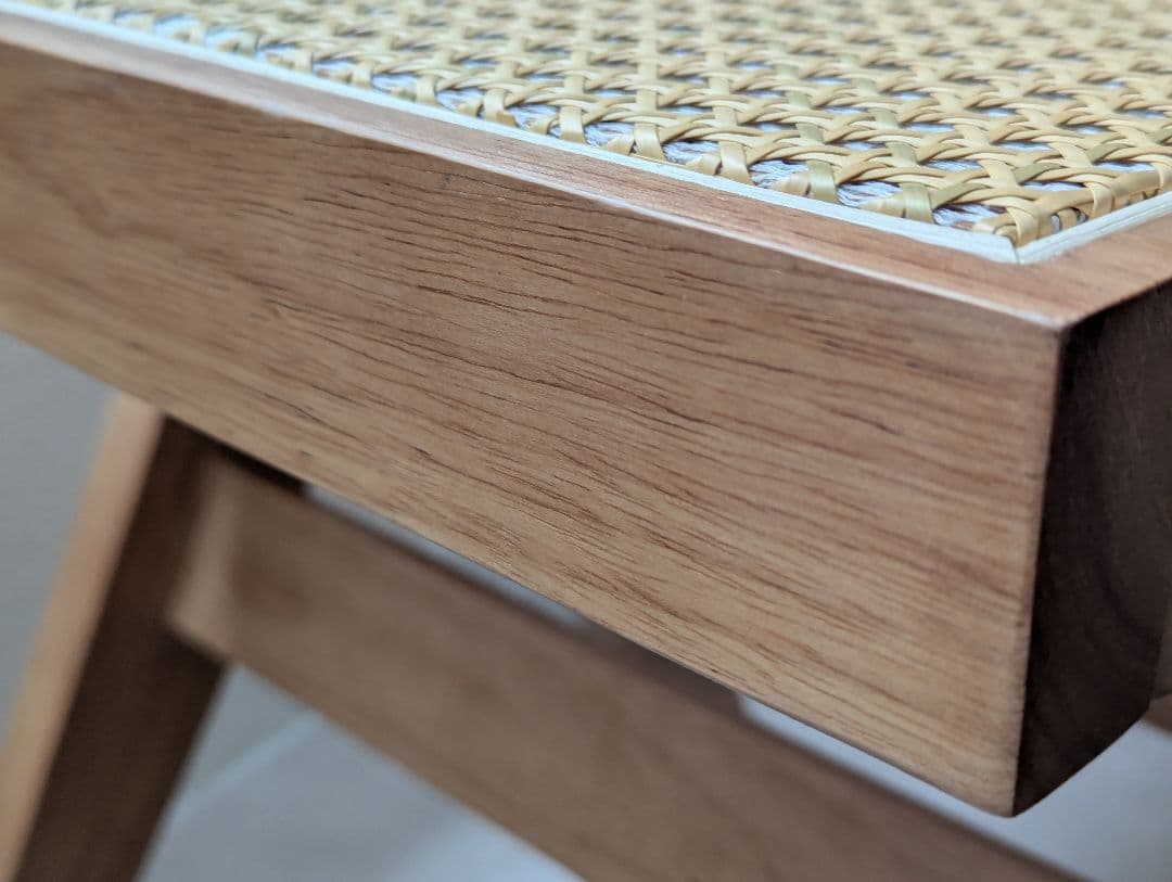 ピエールジャンヌレ　ラタンスツール