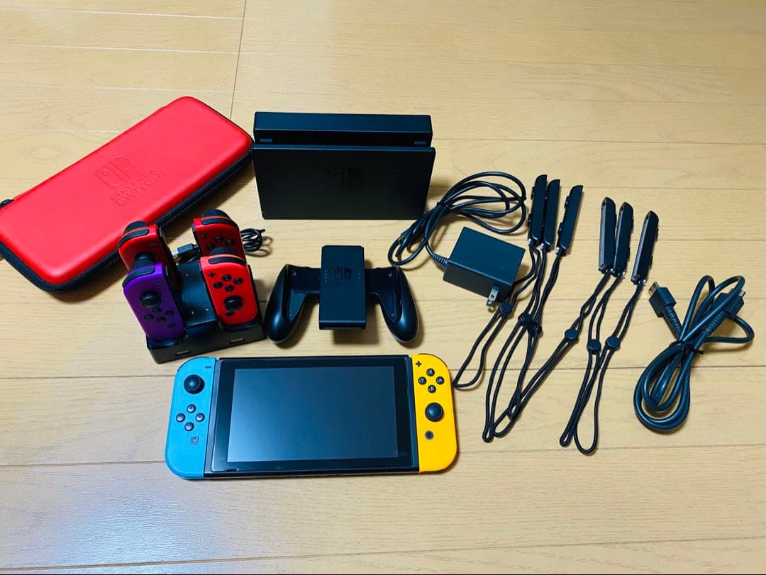 Nintendo Switch本体(SDカード入)+周辺機器+Joy-Con6本