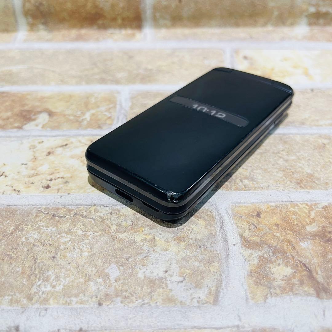 au SIM GRATINA KYF39 4GB ブラック 電池良好