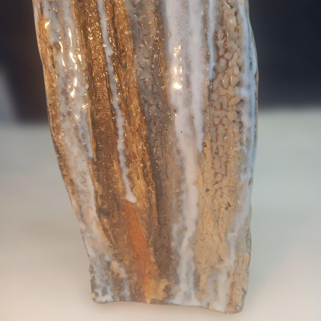 陶芸作家　手作りの花瓶