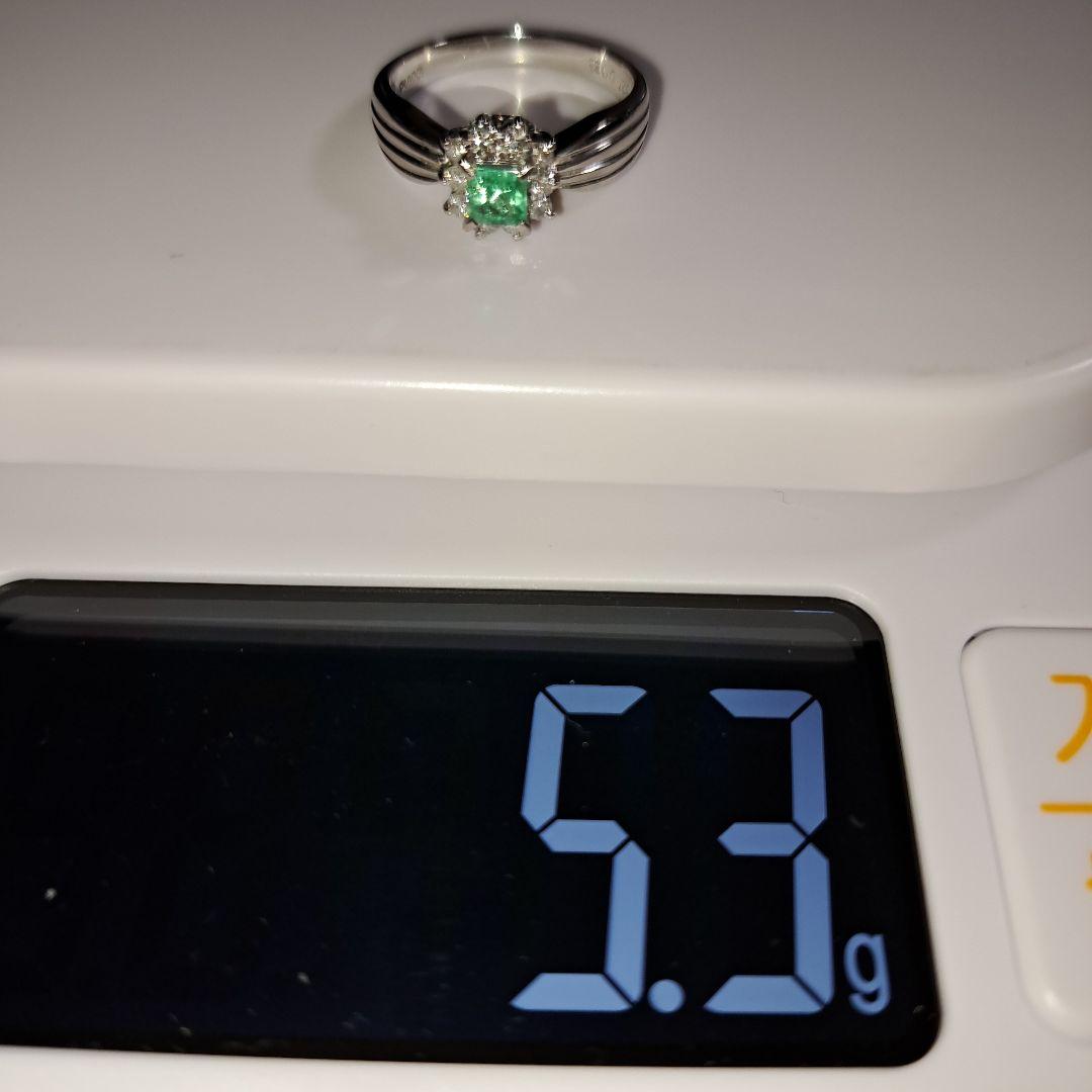 エメラルドプラチナリング重量5.3g