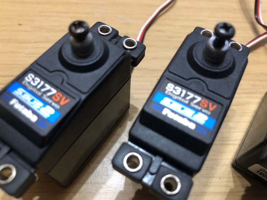 フタバ　S3177SV デジタルサーボ4個セット　中古
