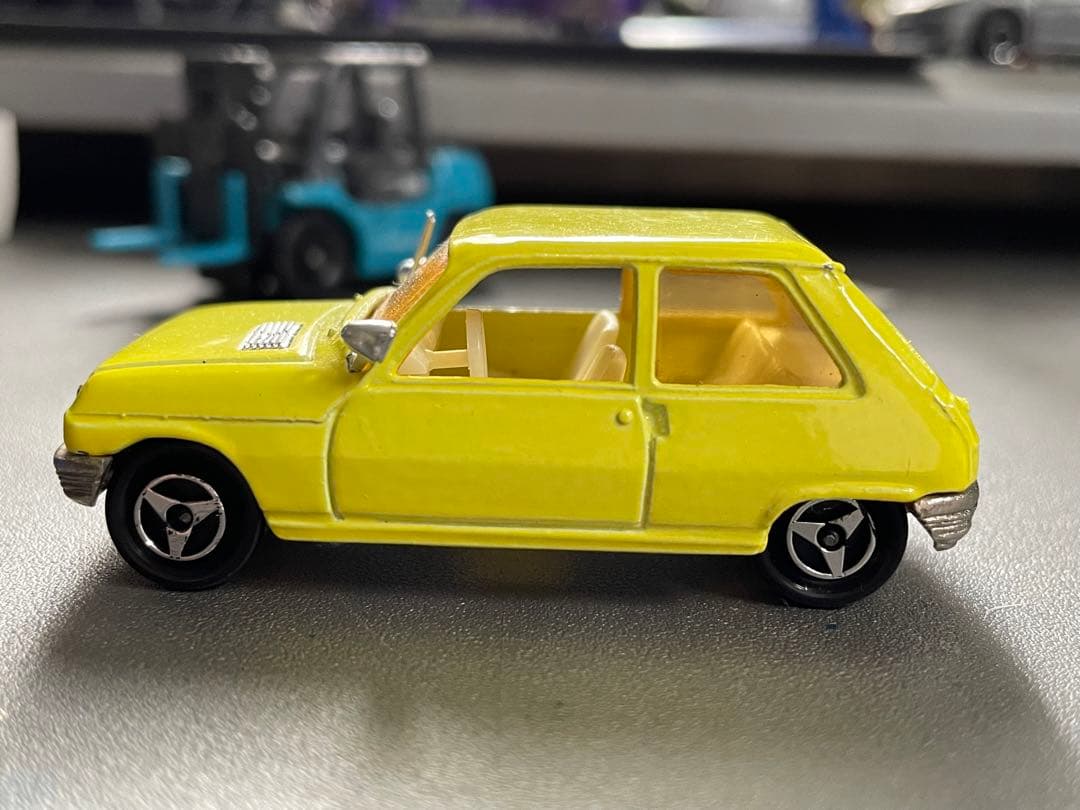 マジョレット　ルノー5