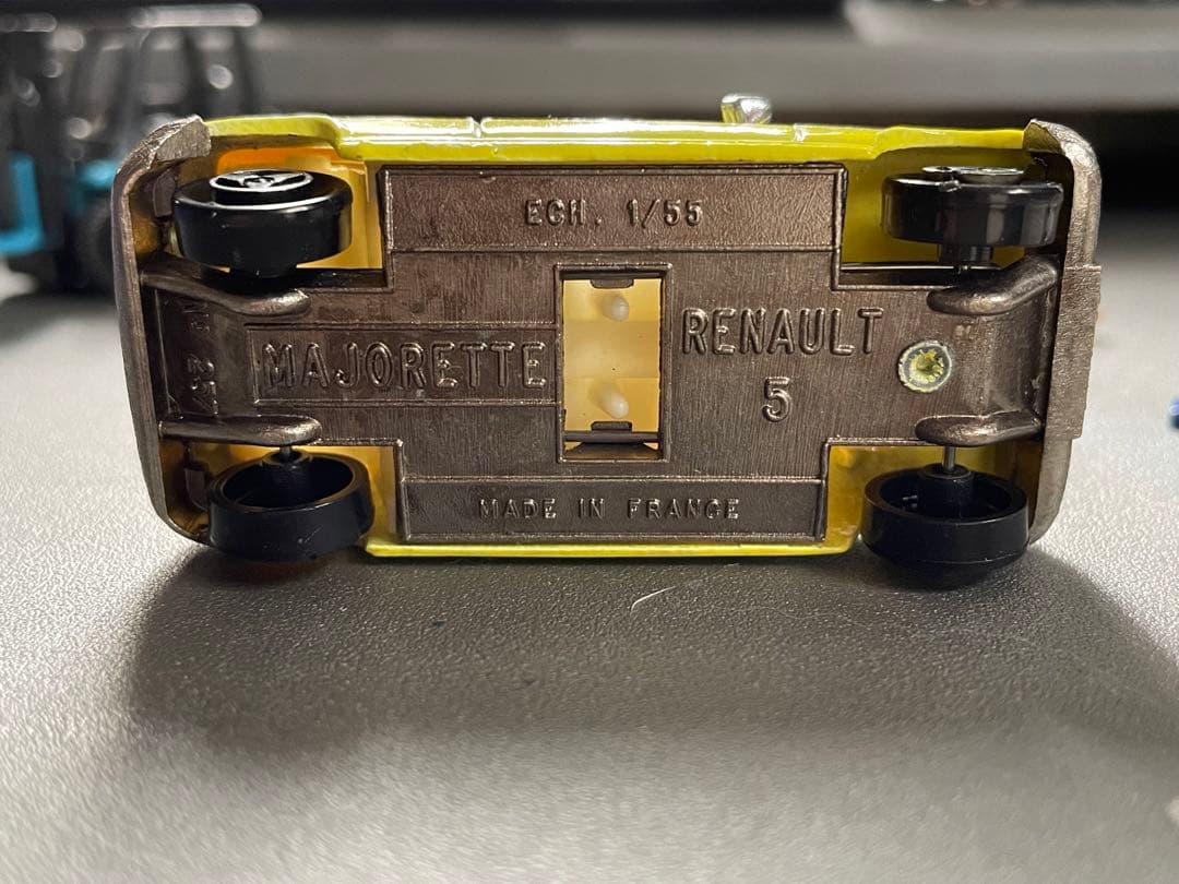 マジョレット　ルノー5