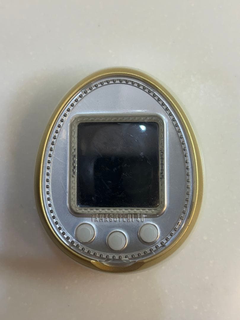 たまごっち 4U WHITE ホワイト TAMAGOTCHI