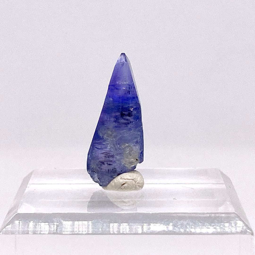 タンザナイト　原石　鉱物標本　天然石　95