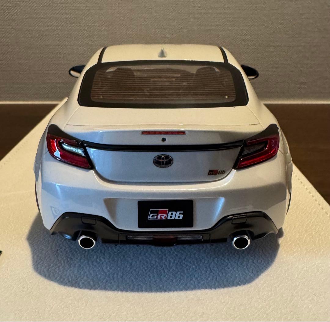 GR86 モデルカー 1/18 Pro Edition