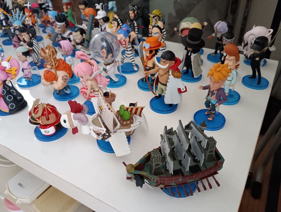 ワンピースワールドコレクタブルフィギュア129体まとめ売り