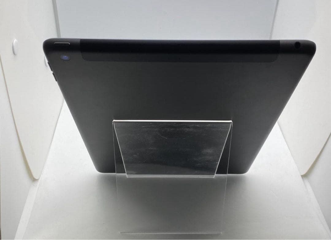 iPad 8th(第8世代) 32GB グレイ SIMフリー 本体 74379