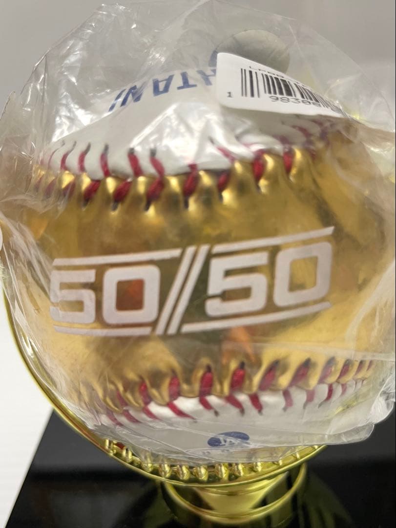 大谷翔平　直筆サインボール ロゴ入りディスプレイケース付