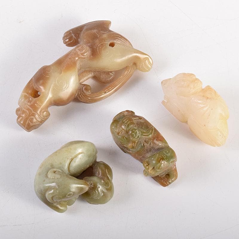 中国　玉石彫刻　神獣　根付　紙鎮　置物　4点まとめて　D　R8460