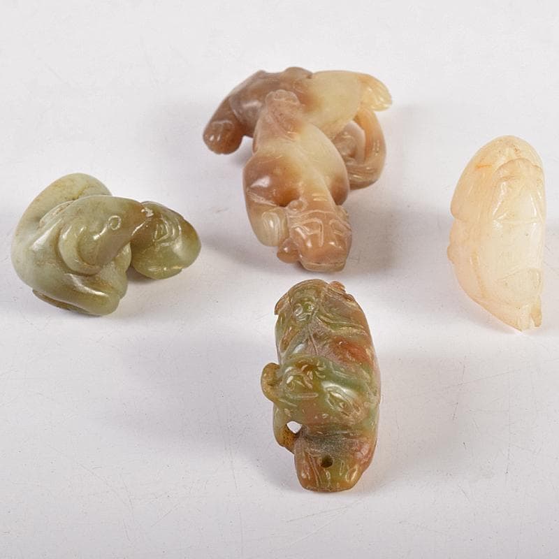 中国　玉石彫刻　神獣　根付　紙鎮　置物　4点まとめて　D　R8460