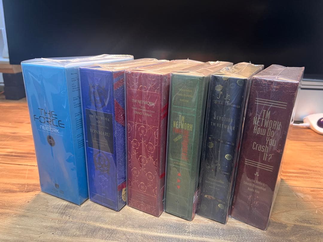 TM NETWORK ブルーレイ6枚セットとグッズ