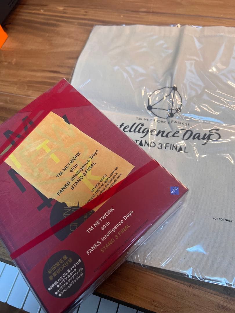 TM NETWORK ブルーレイ6枚セットとグッズ