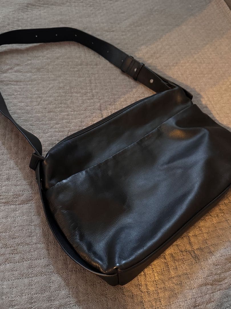 《本革/480g》2WAYレザーショルダーバッグ　earPAPILLONNER