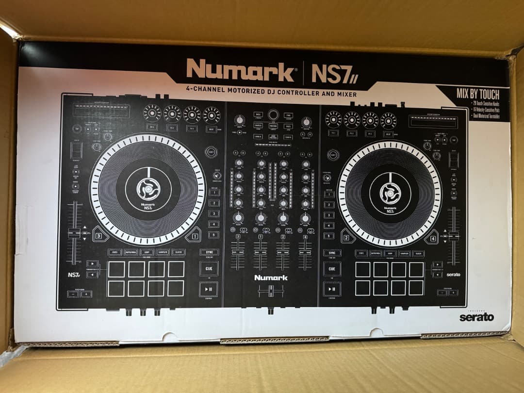 【値下げ】Numark NS7 Ⅱ DJコントローラー (プラッター回転自走)