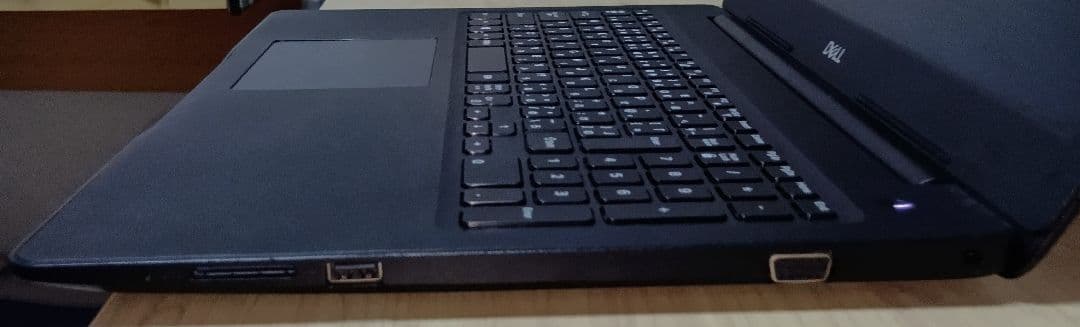 DELL Latitude 3590 ブラック ノートPC　ジャンク品