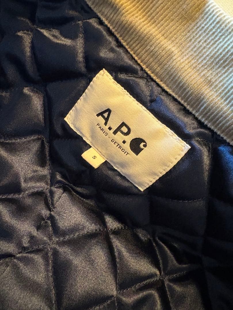 A.P.C. × Carhartt ガブリエルコート　ベージュ　アウター