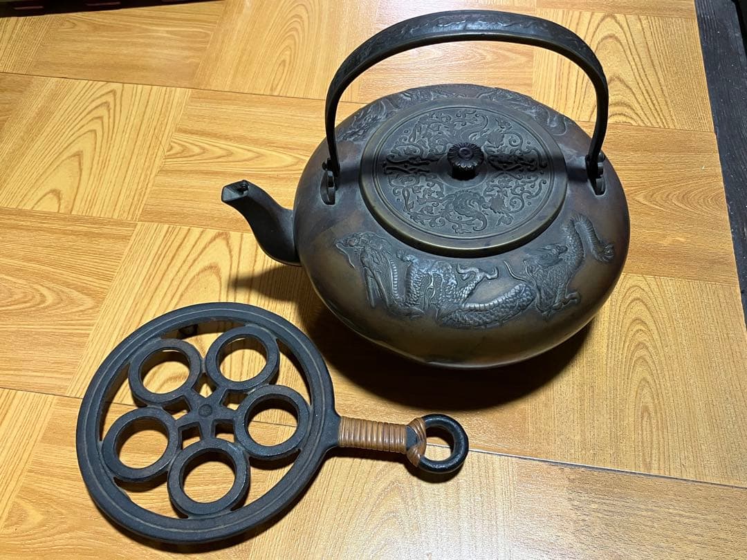 鉄瓶　竜 龍の紋様　鳳凰　鉄瓶置き　セット売り