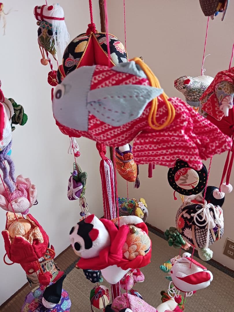 【寒波見舞いセール】雛人形　つるし雛　女児　手作り　豪華　7段×7列の49個