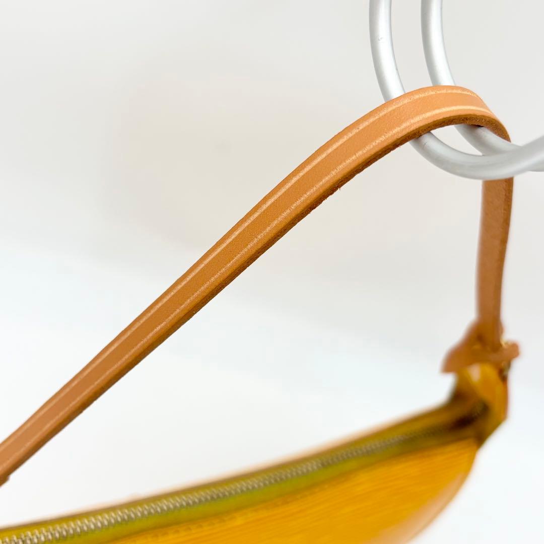 LOUIS VUITTON エピ　ポシェット　アクセサリーポーチ イエロー