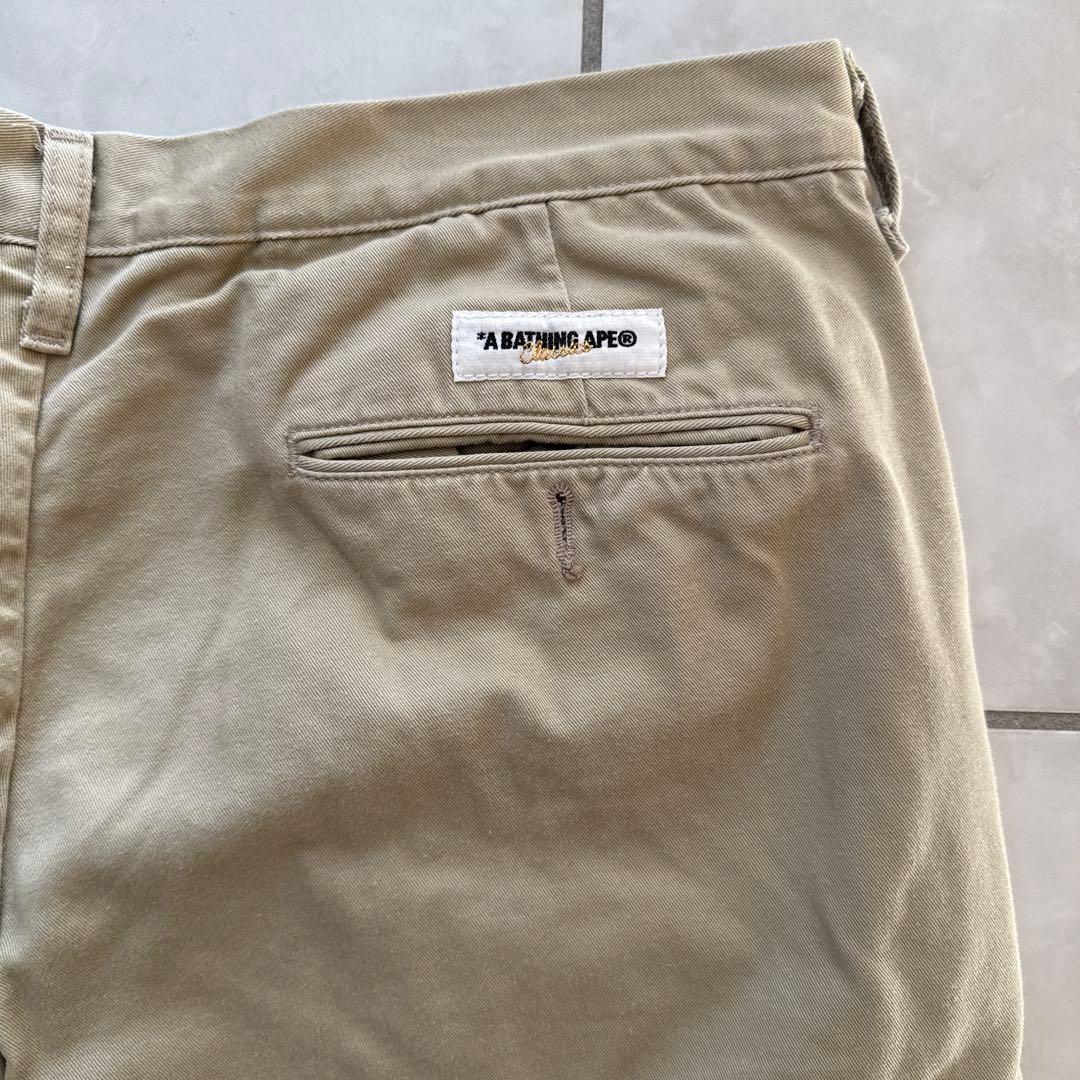 エイプ　ベージュ チノパン