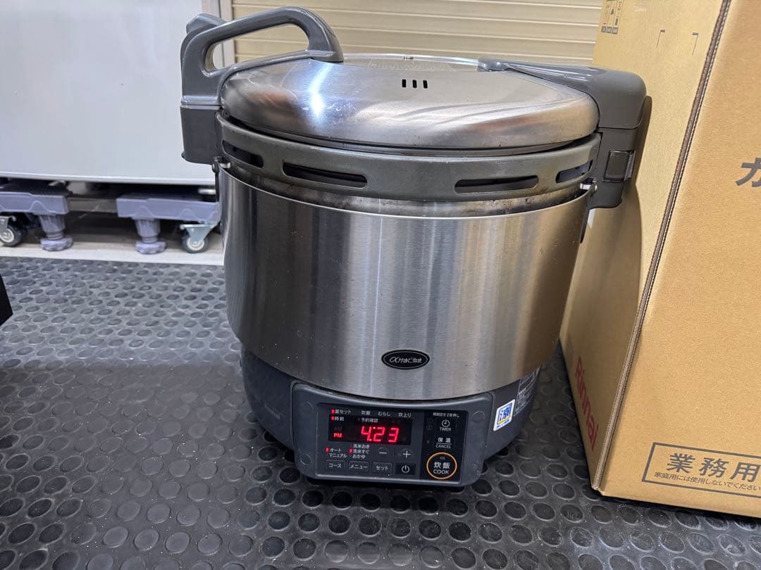 ！2022年製！リンナイ業務用ガス炊飯器2升炊き　都市ガス　RR-S200GV2