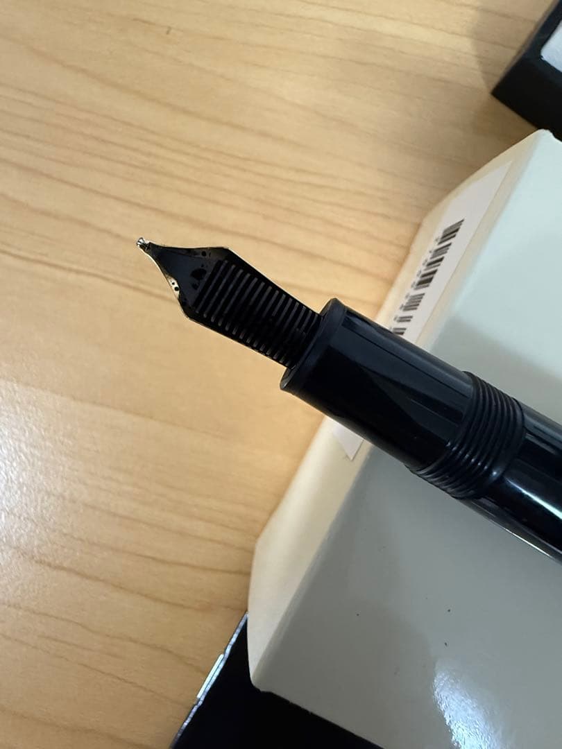 MONT BLANC 万年筆 １４６　ペン先B プラチナライン