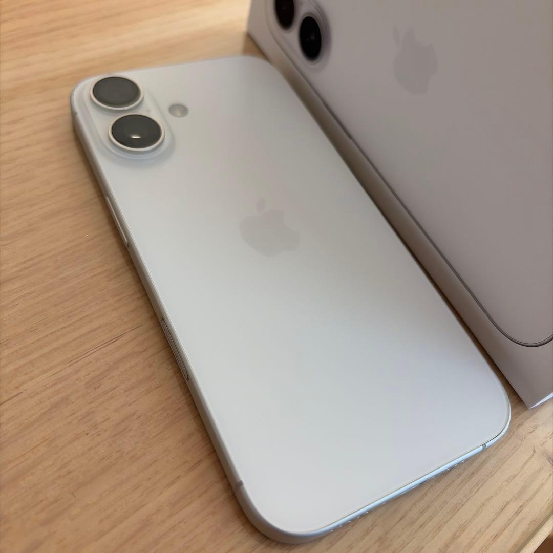 Apple iPhone16 128GB ホワイト 本体　SIMフリー