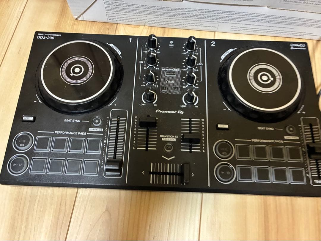 Pioneer DJ DDJ-200 箱付き