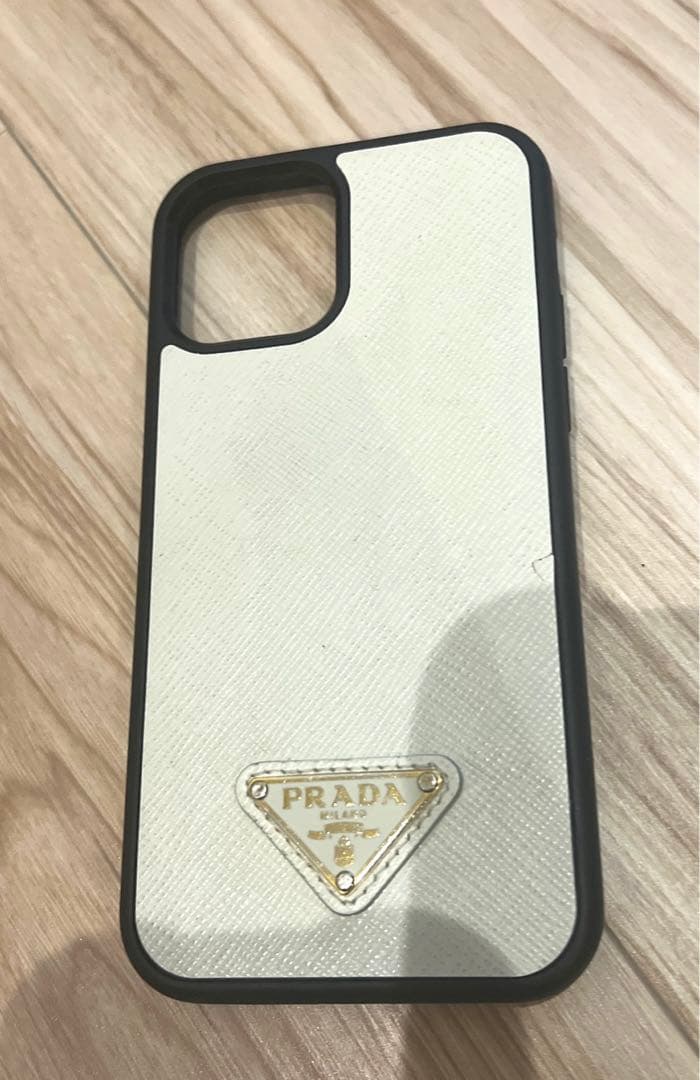 プラダ　iPhoneケース　12/12pro